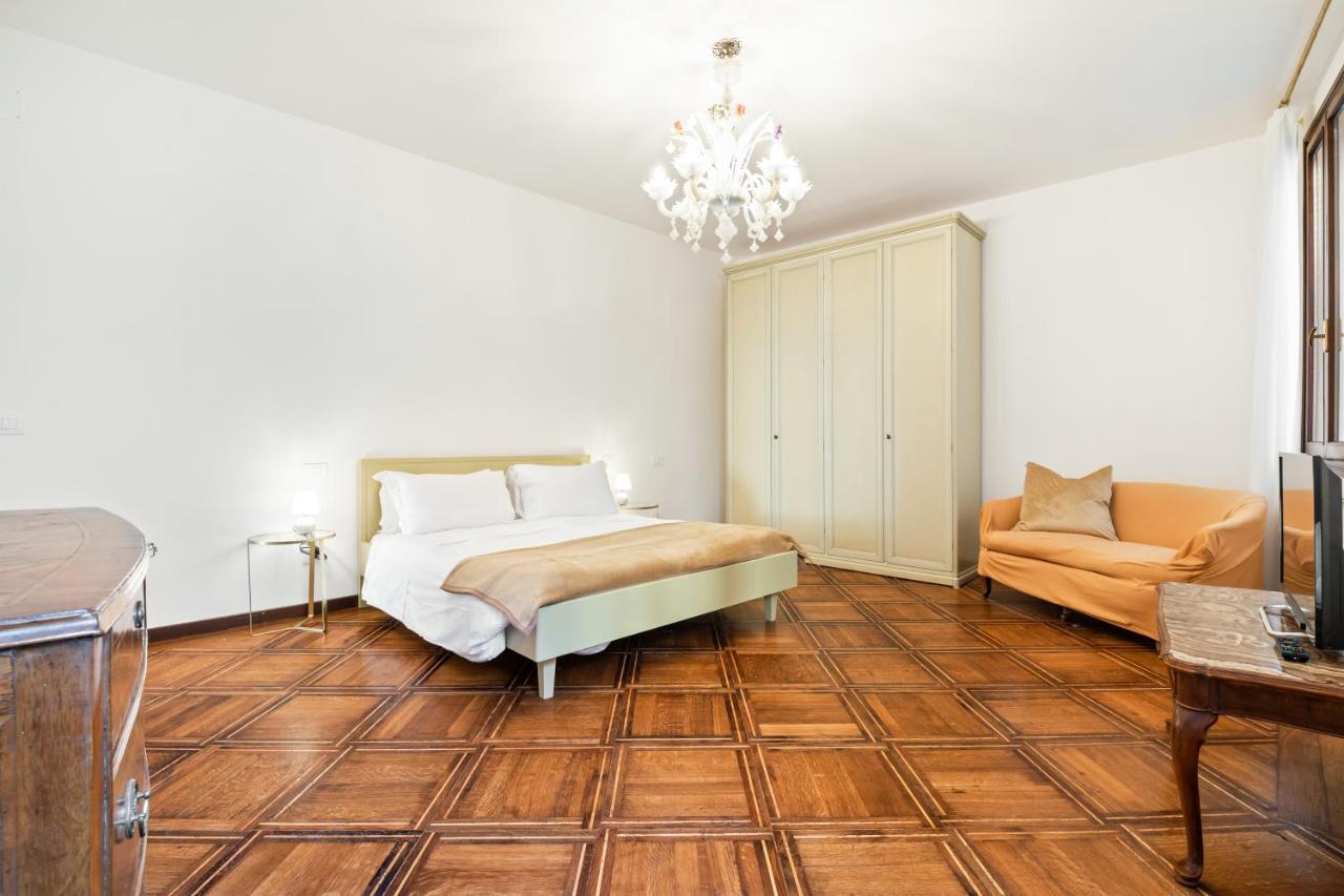 Del Remer Apartment - 5Mins From San Marco Sq Veneza Exterior foto